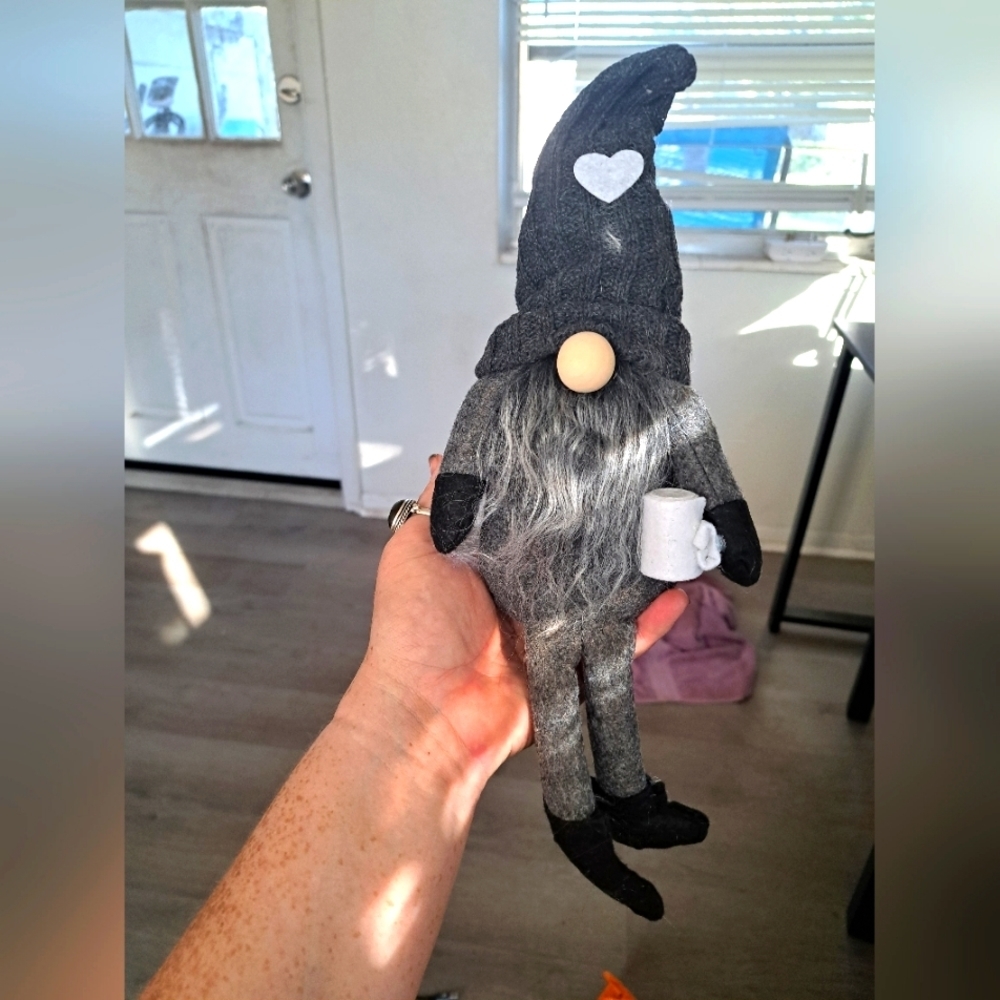 Goth gnome - Picture 2 of 3
